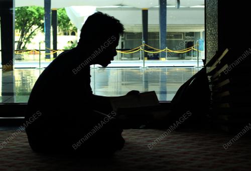 KL20_22062015_TINJAUAN
