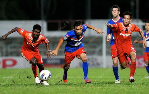 KL20_22082012_BOLA_SEPAK