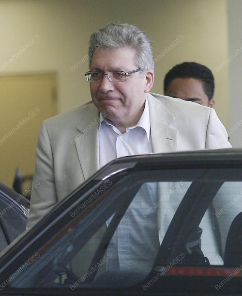 PROF DR PETER VANEZIS