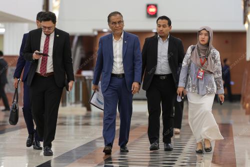 KL20_23022026_PARLIMEN