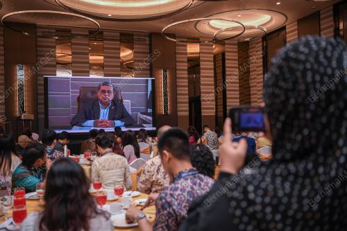 DATUK AARON AGO DAGANG