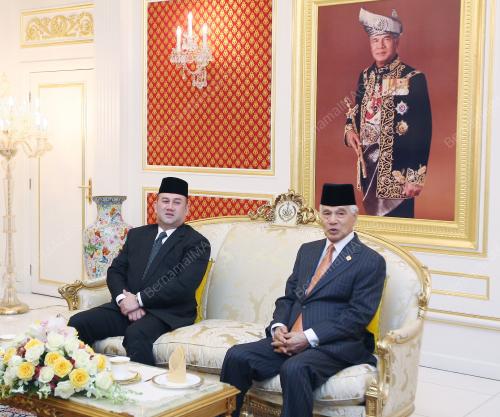 SULTAN AZLAN SHAH