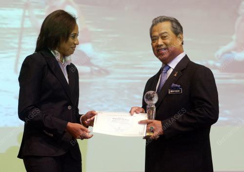 KL20_24102013_ULANGTAHUN_PBB