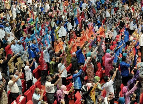 KL20_24112012_PM_BARISAN