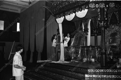 TAKHTA AGONG