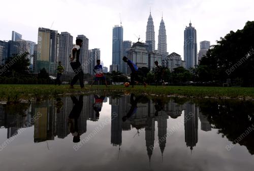 KL20_25122017_BOLA_KAMPUNG