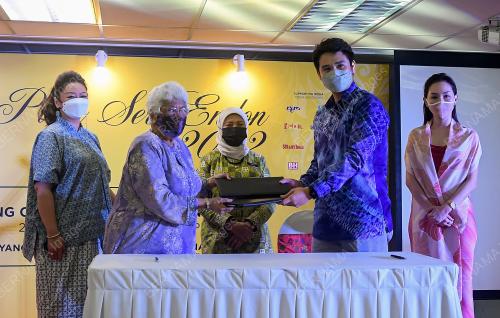 DATUK SERI NANCY SHUKRI