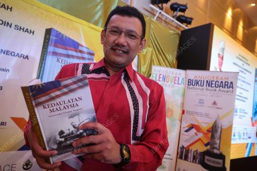 DATUK PROF MADYA DR WAN AHMAD FAUZI WAN HUSAIN
