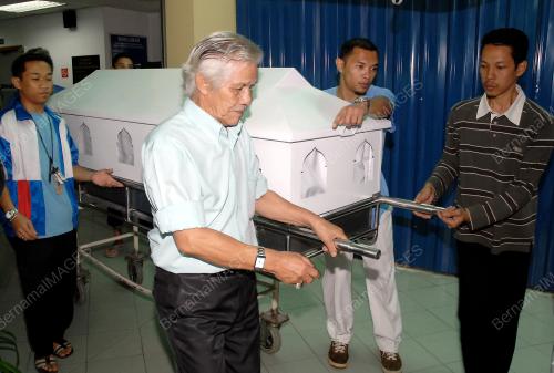 MAUT JATUH BANGUNAN