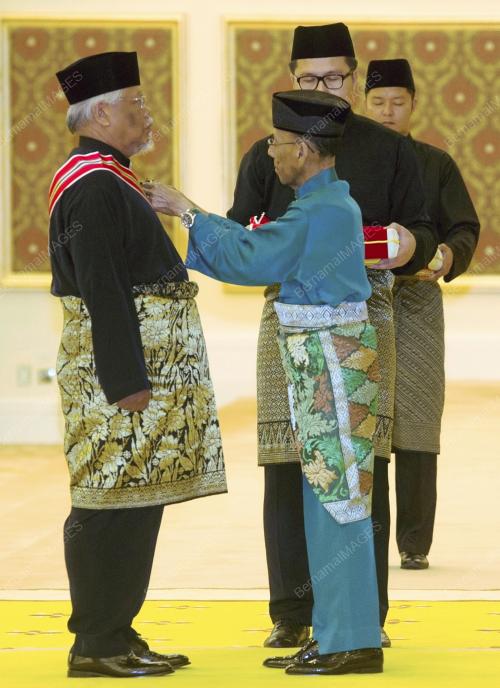 KL20_27102016_AGONG_PINGAT