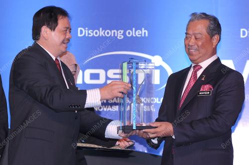KL20_28012014_CABARAN_REKA_BENTUK_NASIOANAL_2013