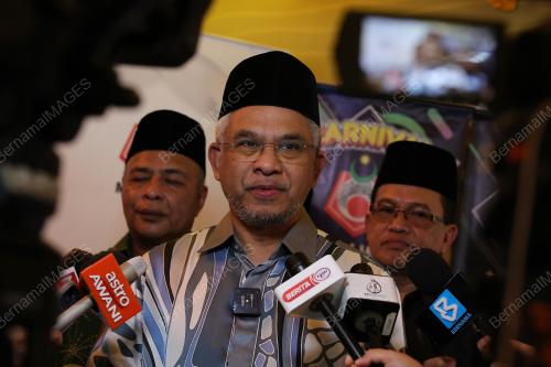 TAN SRI DR MOHD DAUD BAKAR