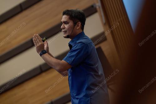 DATUK DR RADZI JIDIN