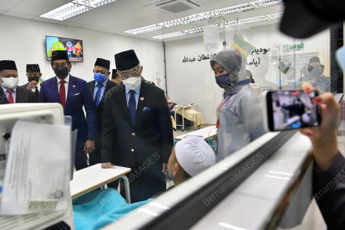 AL-SULTAN ABDULLAH RI'AYATUDDIN AL-MUSTAFA BILLAH SHAH