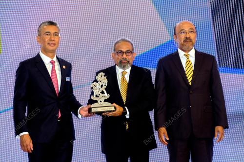 TENGKU DATUK ZAFRUL TENGKU AZIZ