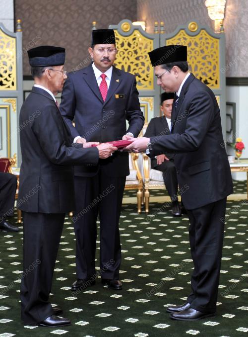 KL20_28102013_AGONG_SPRM