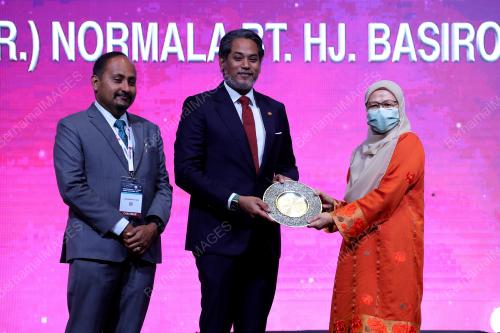 KHAIRY JAMALUDDIN