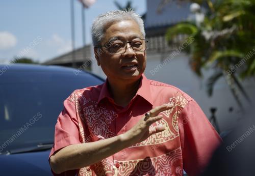 DATUK SERI ISMAIL SABRI YAAKOB