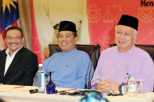 DATUK SERI MOHD NAJIB TUN ABDUL RAZAK