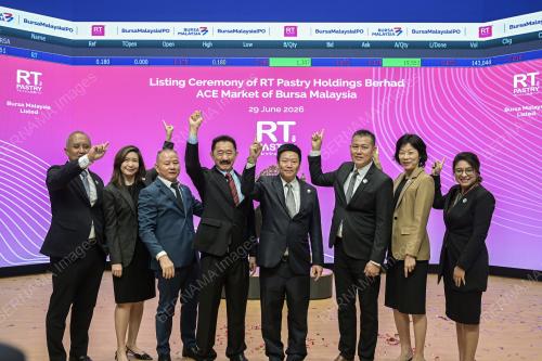 RT PASTRY HOLDINGS BERHAD LISTING CEREMONY