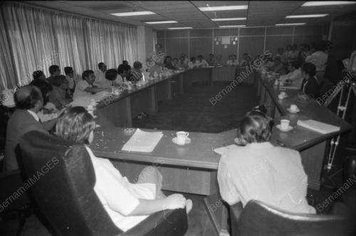 LEE SAN CHOON MEET TRANSPORT OPERATORS AT HIS OFFICE
