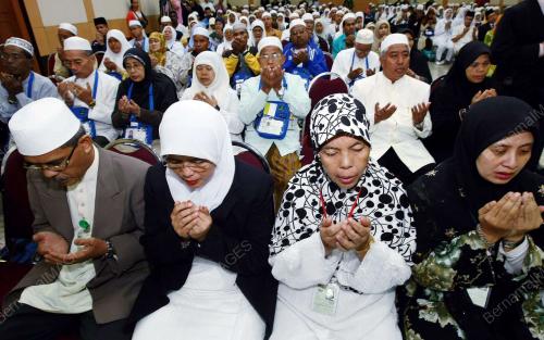 JEMAAH HAJI PERTAMA