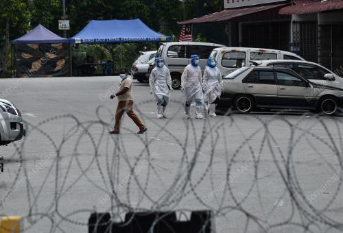 PERINTAH KAWALAN PERGERAKAN DIPERKETATKAN (PKPD) PLAZA HENTIAN KAJANG
