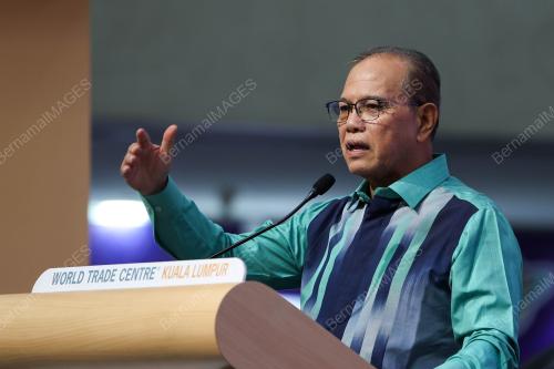 DATUK SERI WAN ROSDY WAN ISMAIL