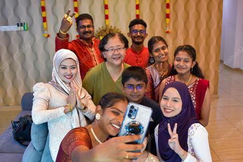 SAMBUTAN HARI DEEPAVALI