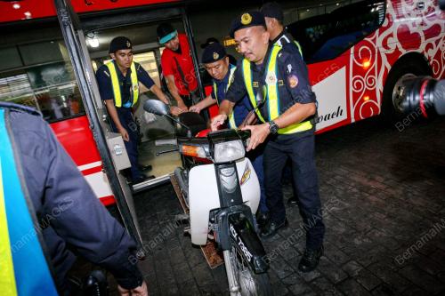 KL20_31122016_OPS_JALAN