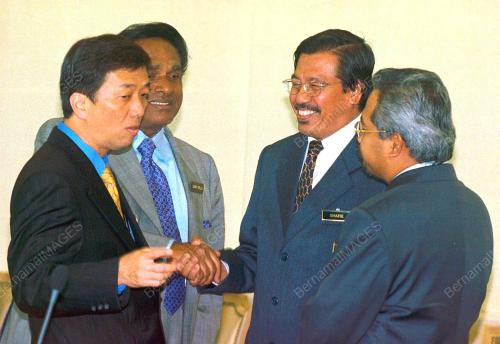 KL21-220_20012016