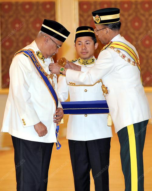 TUANKU ABDUL HALIM MU'ADZAM SHAH