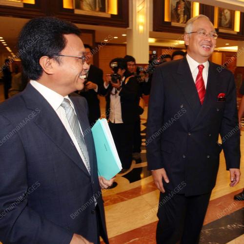 MOHD NAJIB TUN ABDL RAZAK