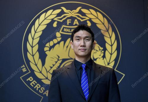 BARISAN KEJURULATIHAN SKUAD B-23