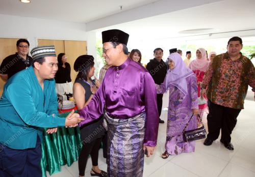 AHMAD SHABERY CHEEK