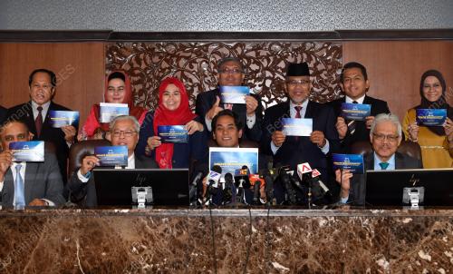 KL21_01112018_PARLIMEN
