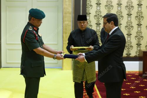 AL-SULTAN ABDULLAH RI'AYATUDDIN AL-MUSTAFA BILLAH SHAH