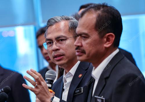 FAHMI FADZIL