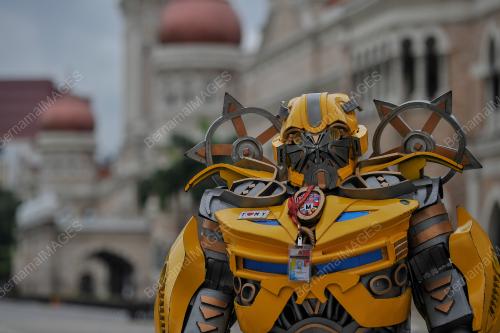 KOSTUM BUMBLEBEE