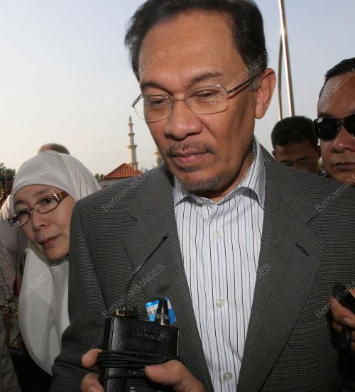 ANWAR IBRAHIM