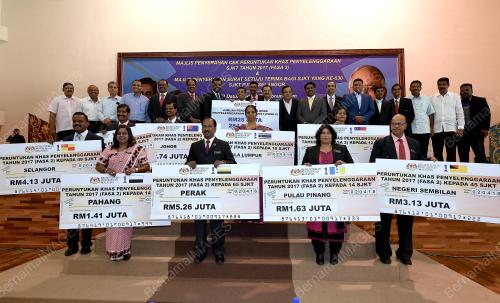 KL21_02042018_PENYERAHAN_SURAT