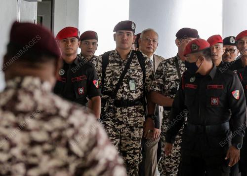 DATUK SERI NAJIB TUN RAZAK