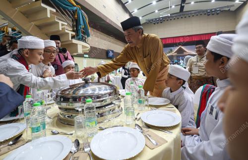 DATUK SERI MOHAMAD HASAN