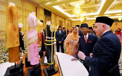 KL21_02062016_AGONG