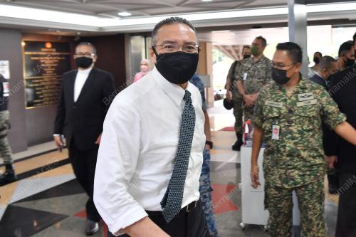 DATUK SERI HISHAMMUDDIN TUN HUSSEIN