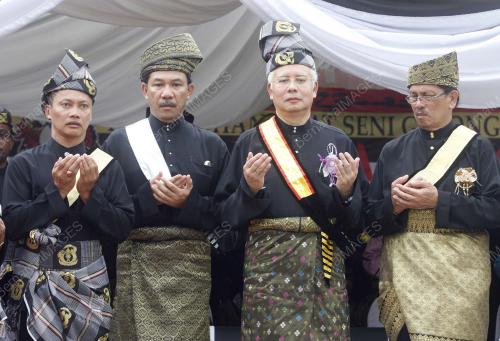 NAJIB TUN RAZAK