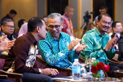 DATUK FAHMI FADZIL