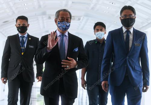 PERSIDANGAN PARLIMEN PENGGAL KETIGA