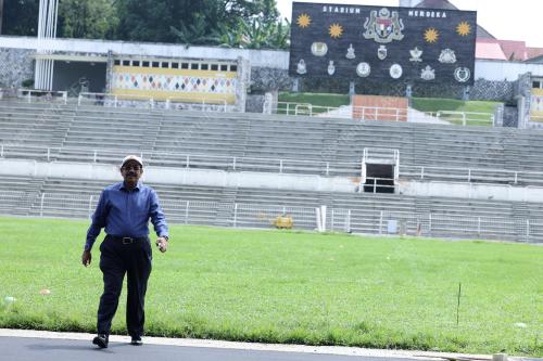 TAN SRI ABD KARIM MUNISAR