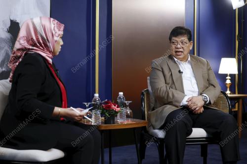 TAN SRI JOHARI ABDUL